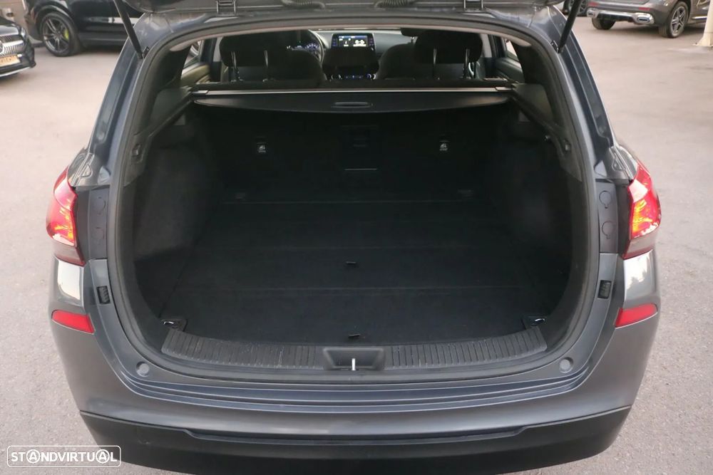 Hyundai i30 CW - 15