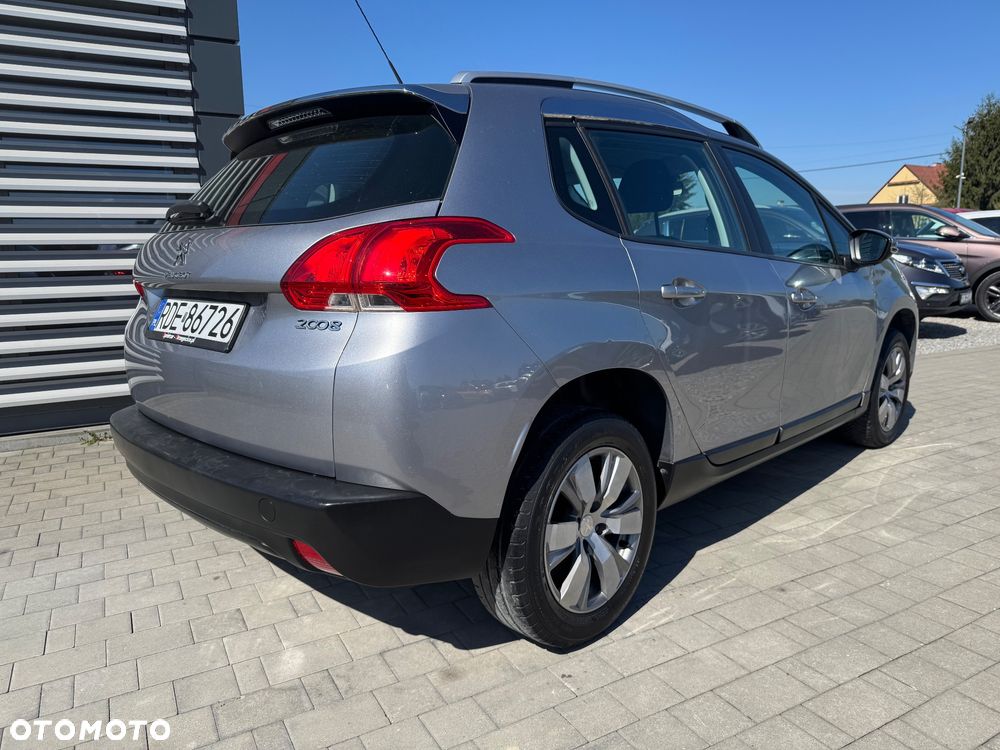 Peugeot 2008 1.2 Pure Tech Style - 5