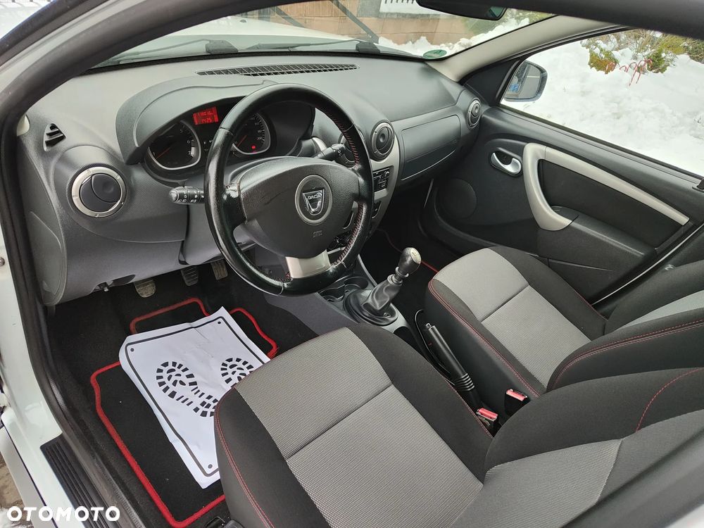 Dacia Duster 1.6 16V 4x4 Prestige - 16