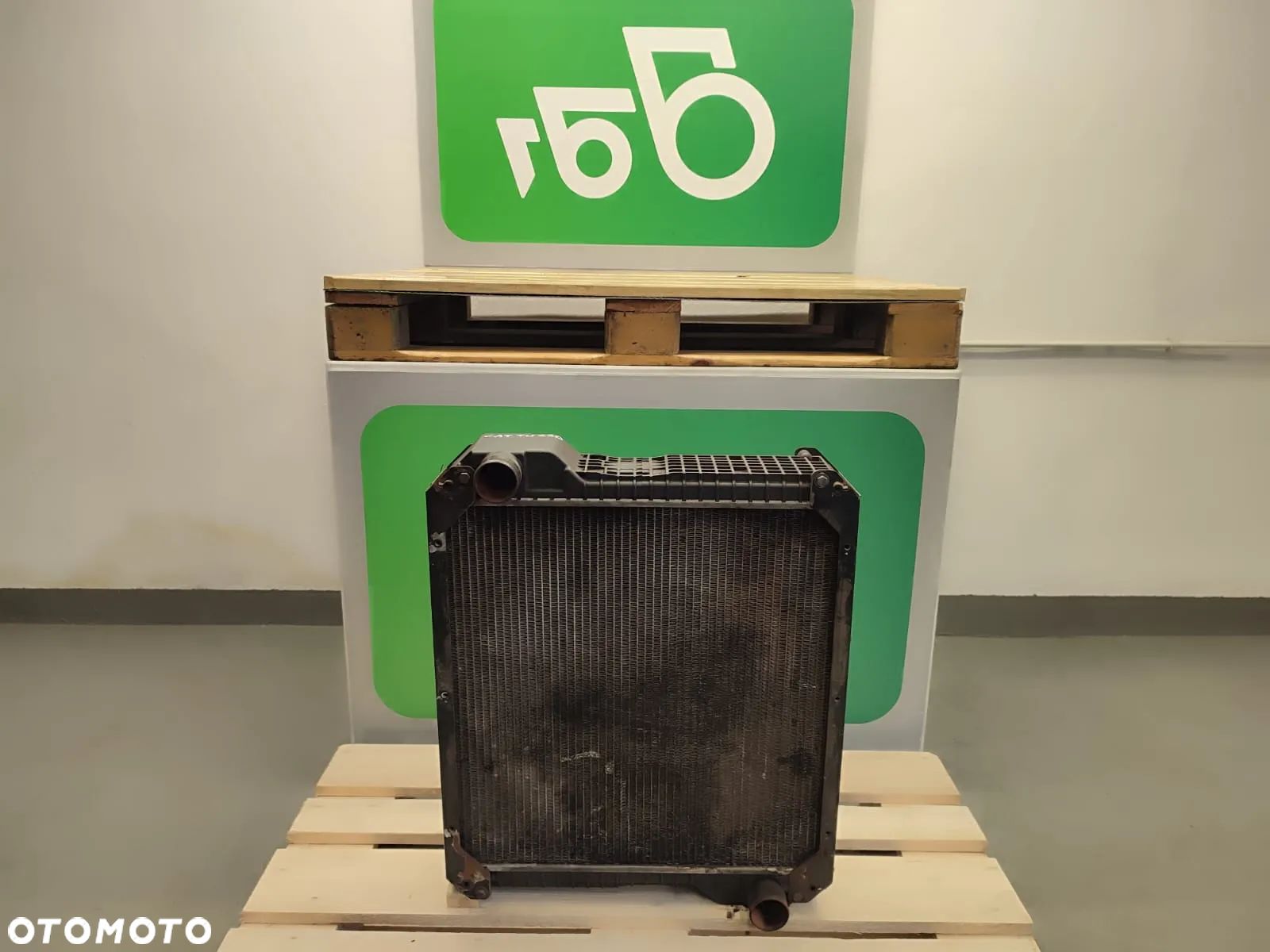 Chłodnica wody PA66GF30 CAT TH 330 - 1
