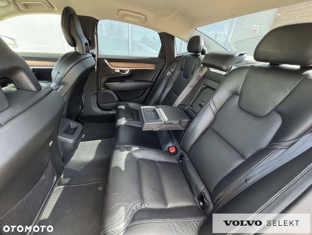 Volvo S90 - 17