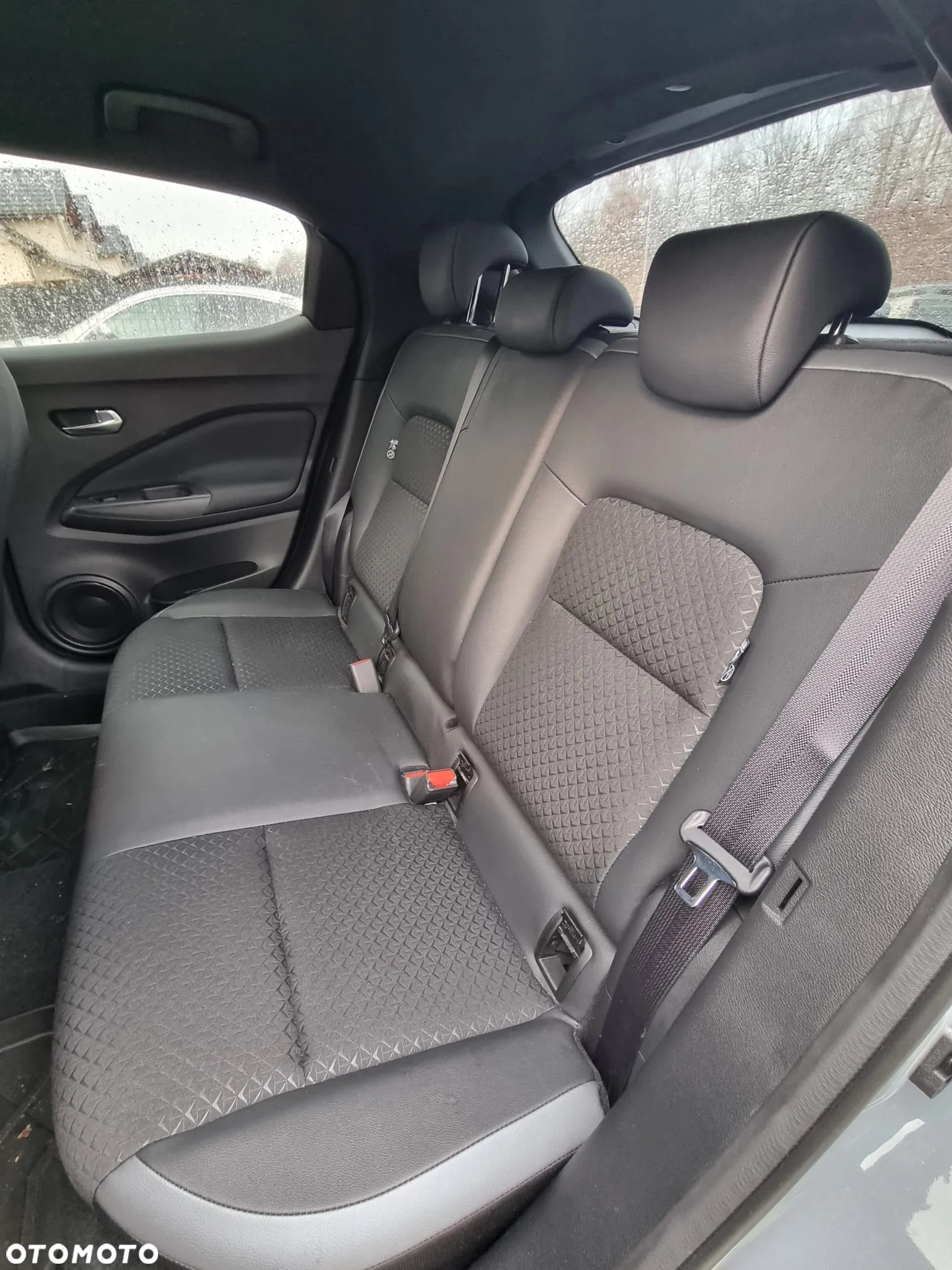 Nissan Juke 1.0 DIG-T N-Connecta DCT - 10
