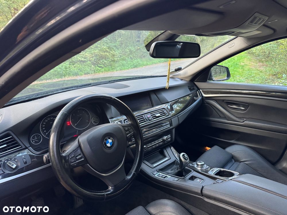 BMW Seria 5 - 13