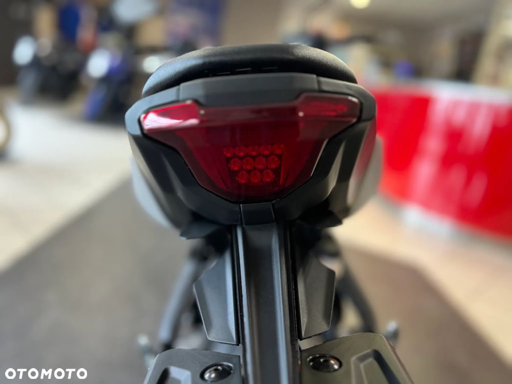 Yamaha MT - 35