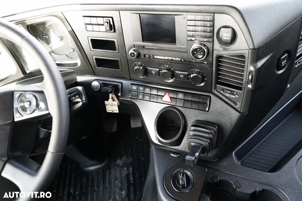 Mercedes-Benz AROCS 2640 / 6x4 / LIVRARE - 6,5 M / HIAB 144 HDS / Extensie: 12,5 M / EURO 6 / RADIOCOMANDĂ / ROTATOARE / - 31