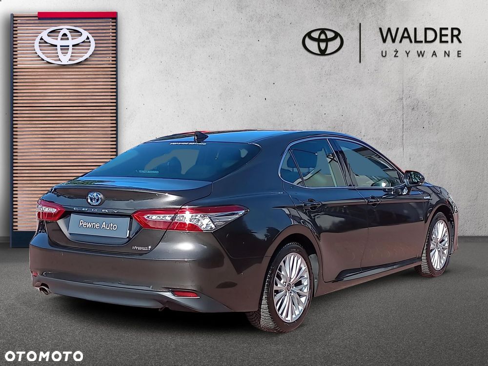 Toyota Camry 2.5 Hybrid Executive CVT - 9