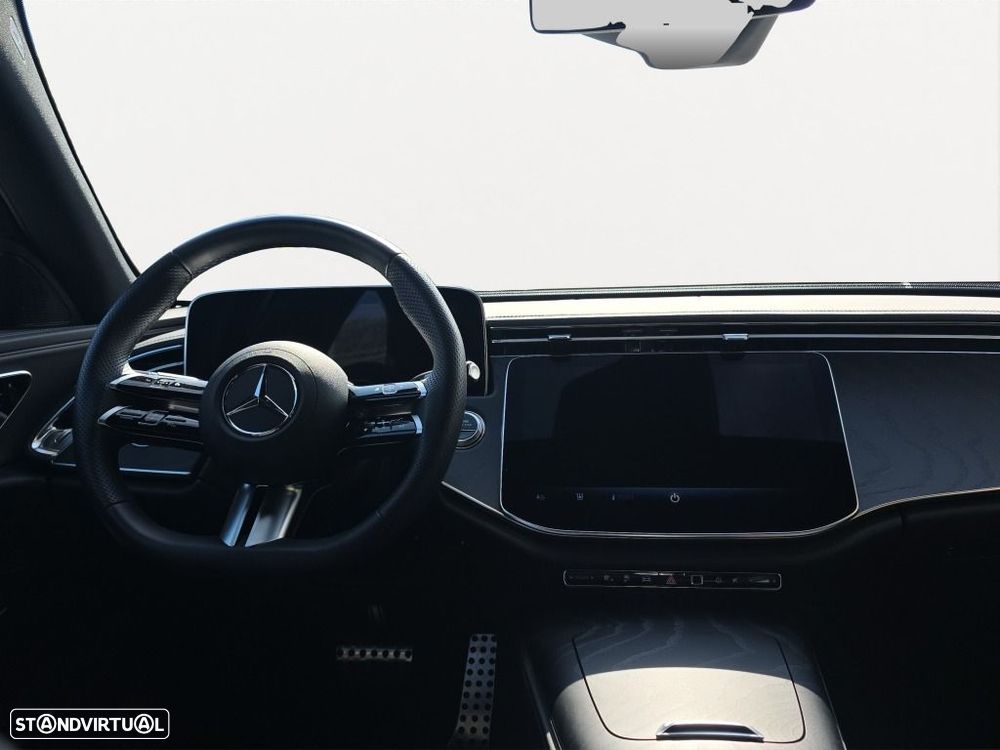 Mercedes-Benz E 300 de - 12