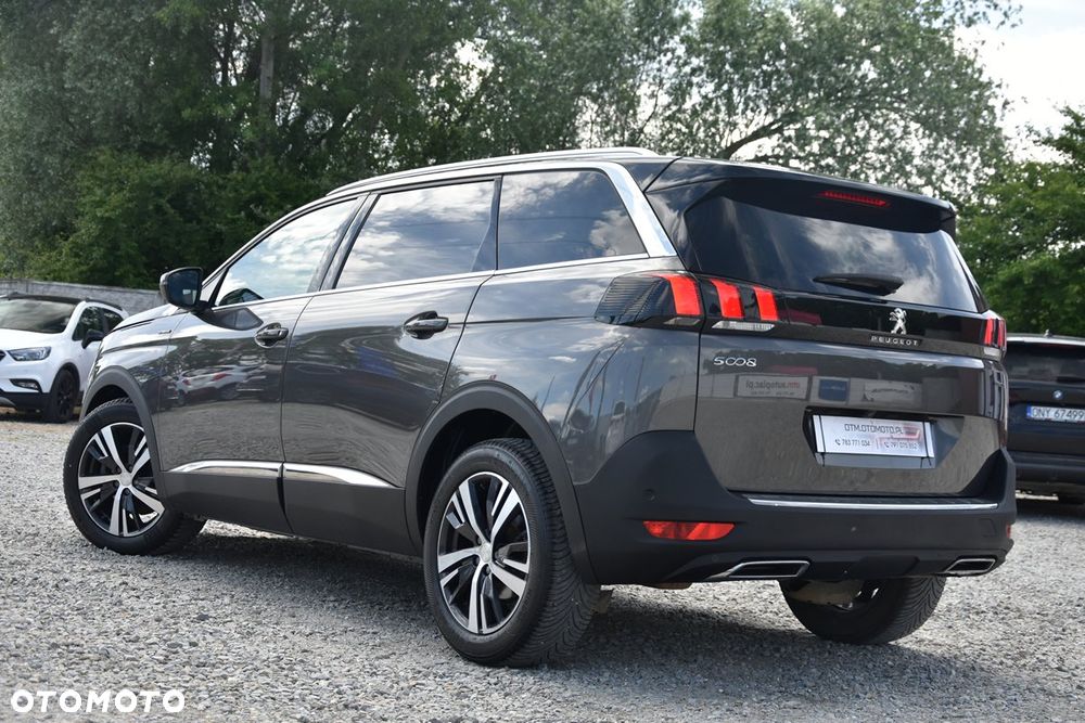 Peugeot 5008 THP 165 EAT6 Allure - 8