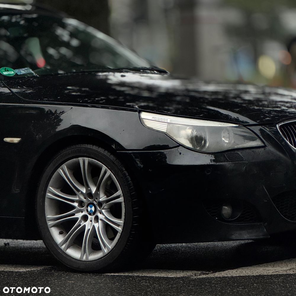 BMW Seria 5 525d - 2