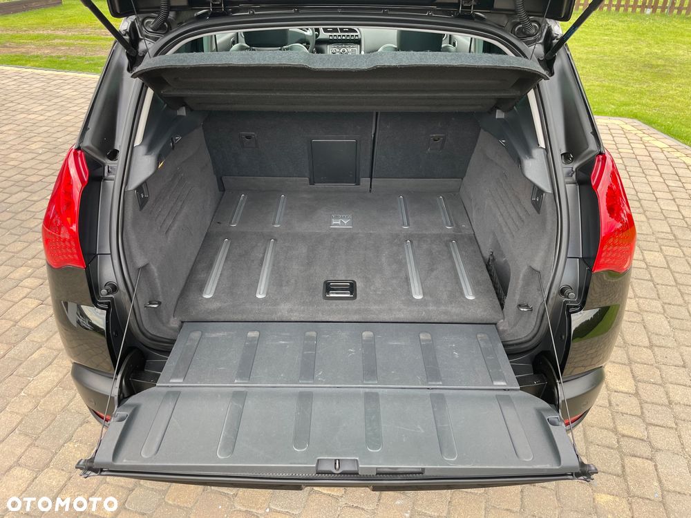 Peugeot 3008 Hybrid4 - 14