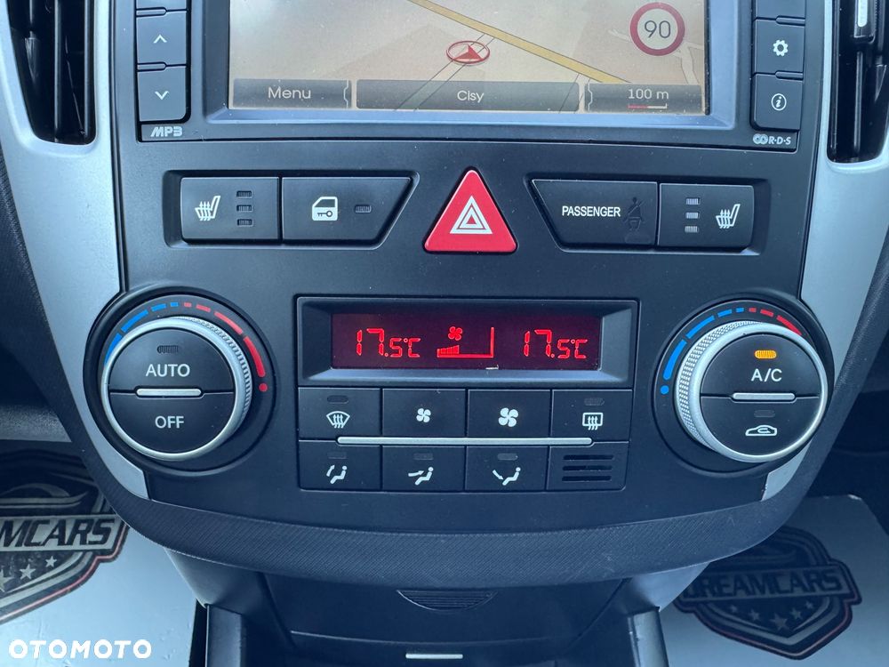 Kia Ceed - 25