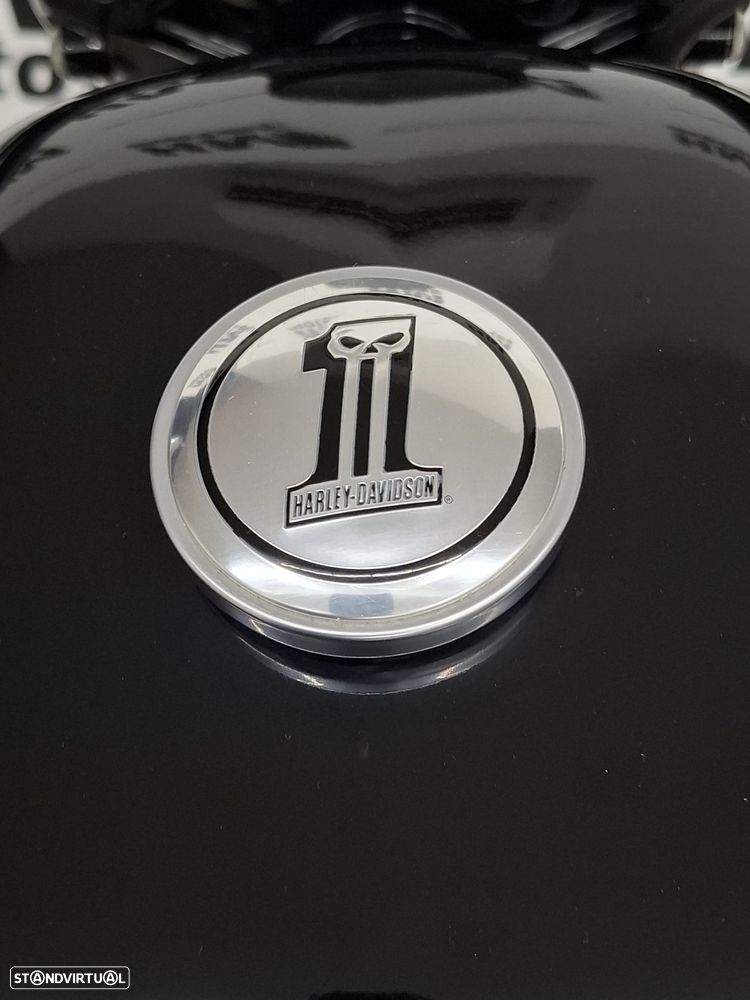 Harley-Davidson XL 883 IRON - 13