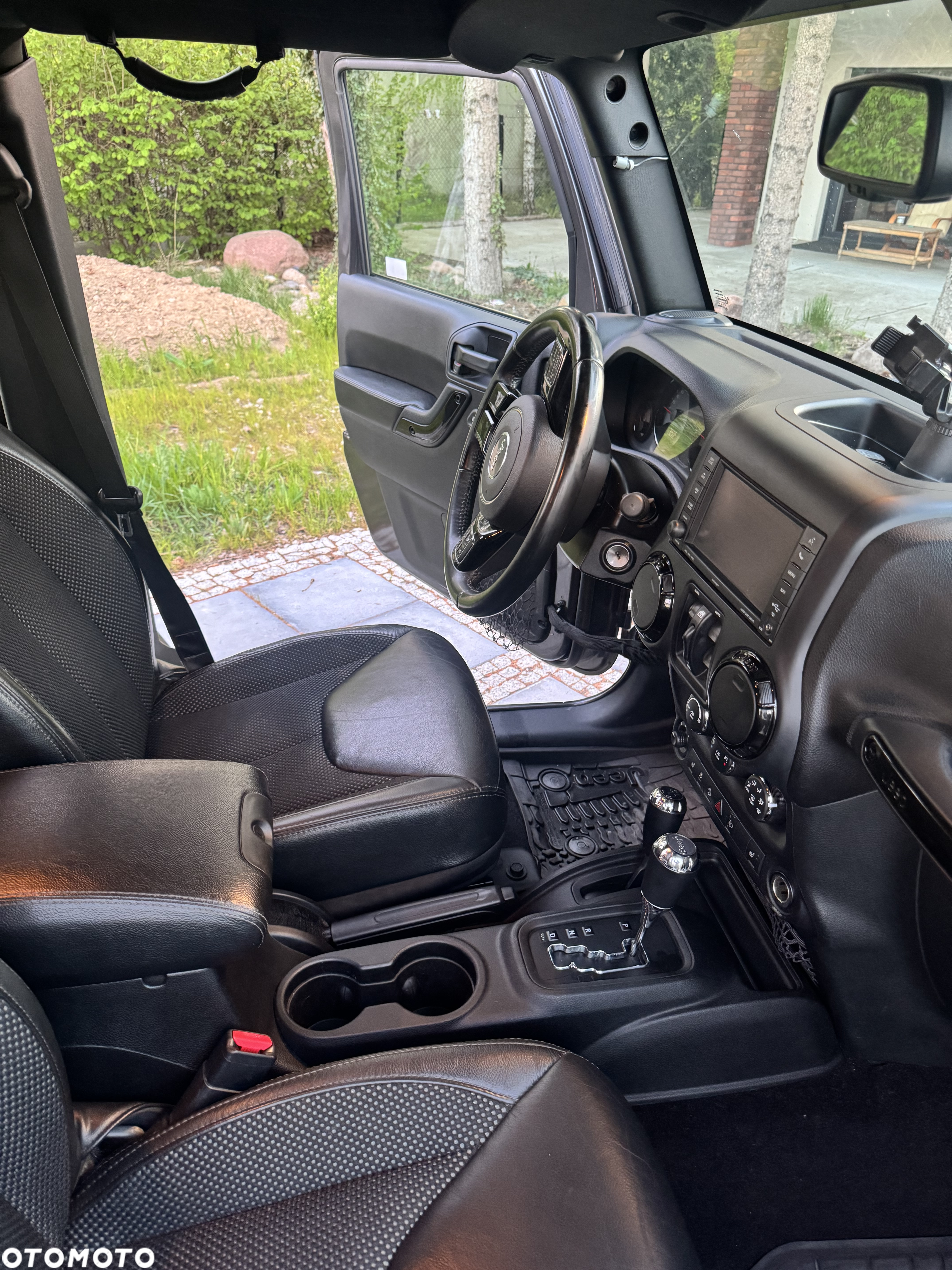 Jeep Wrangler 3.6 Unlim Sahara - 25