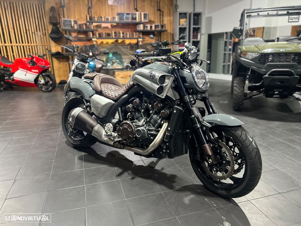Yamaha Vmax 1700 - 2