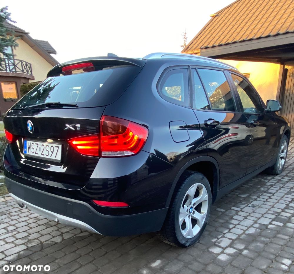 BMW X1 sDrive16d xLine - 13