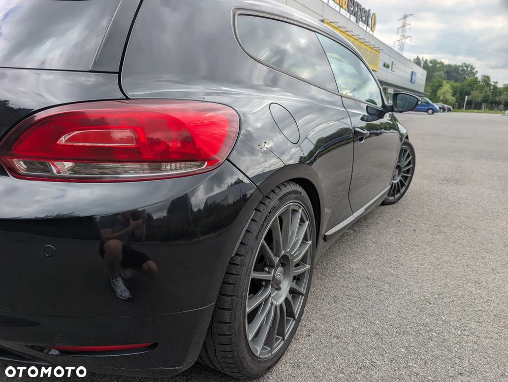 Volkswagen Scirocco 2.0 TSI - 17