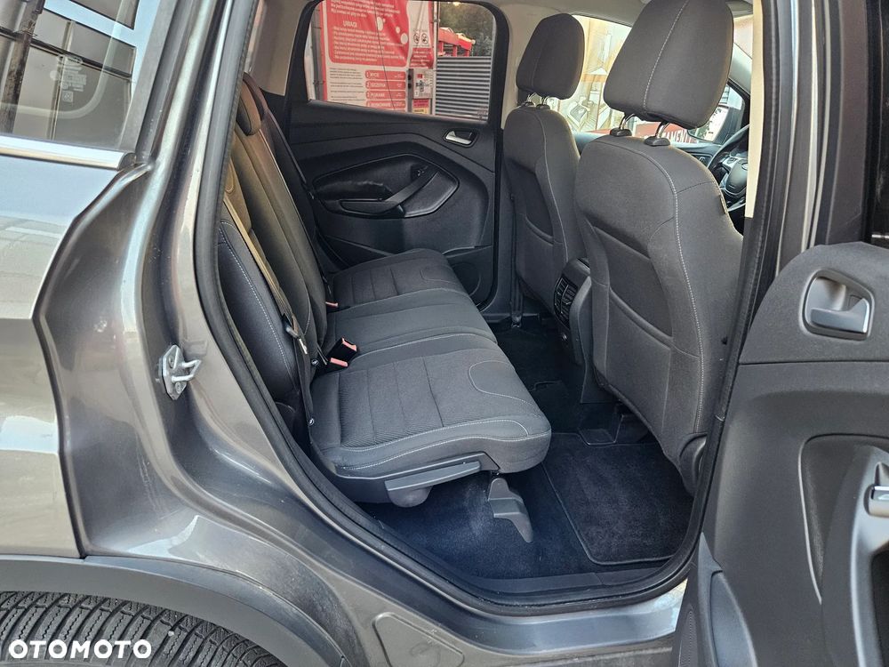 Ford Kuga - 28