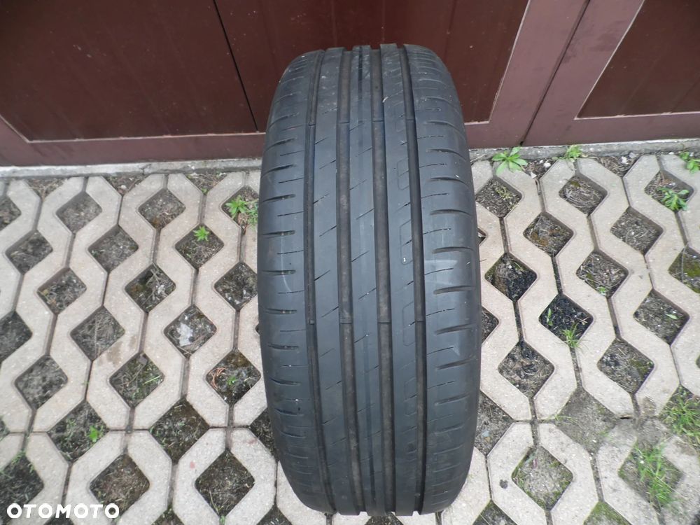 Opona Goodyear Efficient Grip 205/55 R16 2020 5,6mm - 1
