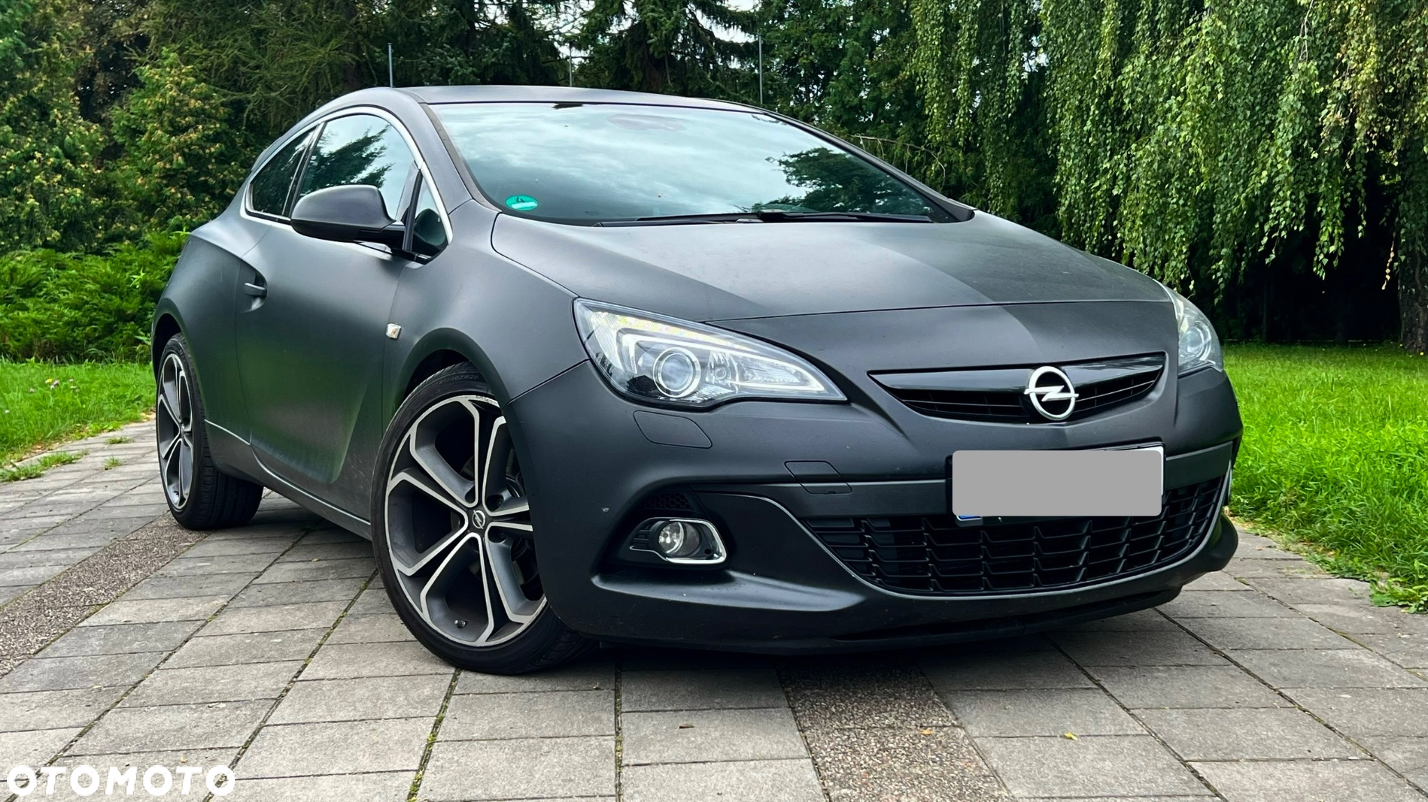 Opel Astra IV GTC 2.0 CDTI Bi-Turbo S&S - 2