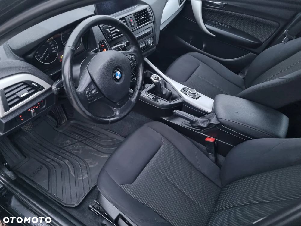 BMW Seria 1 118d DPF - 10