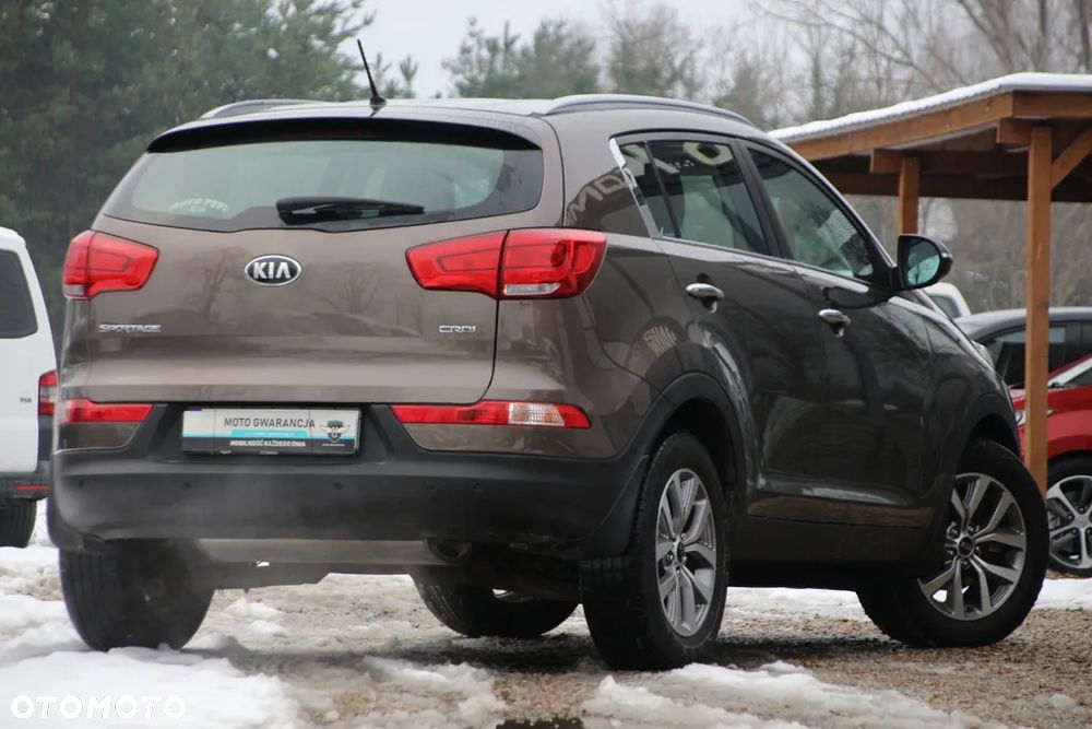 Kia Sportage 1.7 CRDI 2WD ISG Dream-Team Edition - 19