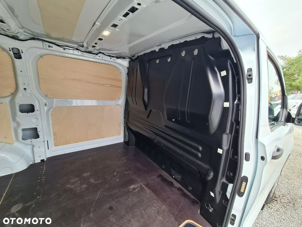 Ford Transit Custom - 28