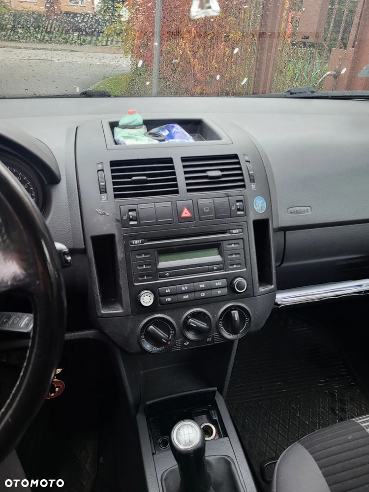 Volkswagen Polo - 11