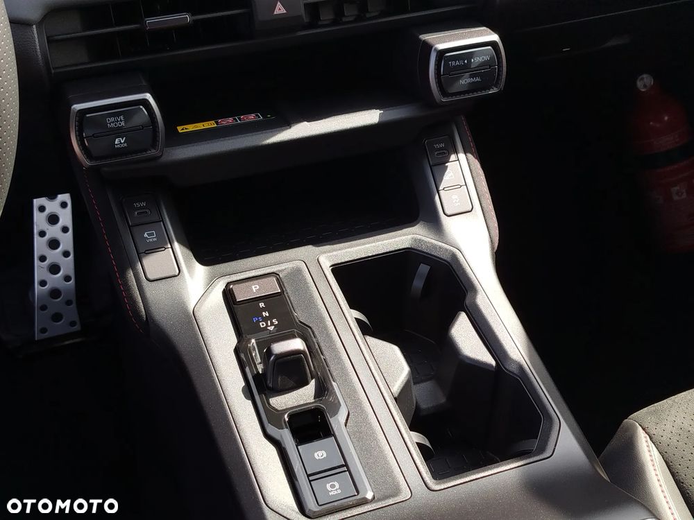 Toyota RAV4 2.5 Plug-in Hybrid GR Sport 4x4 e-CVT - 13