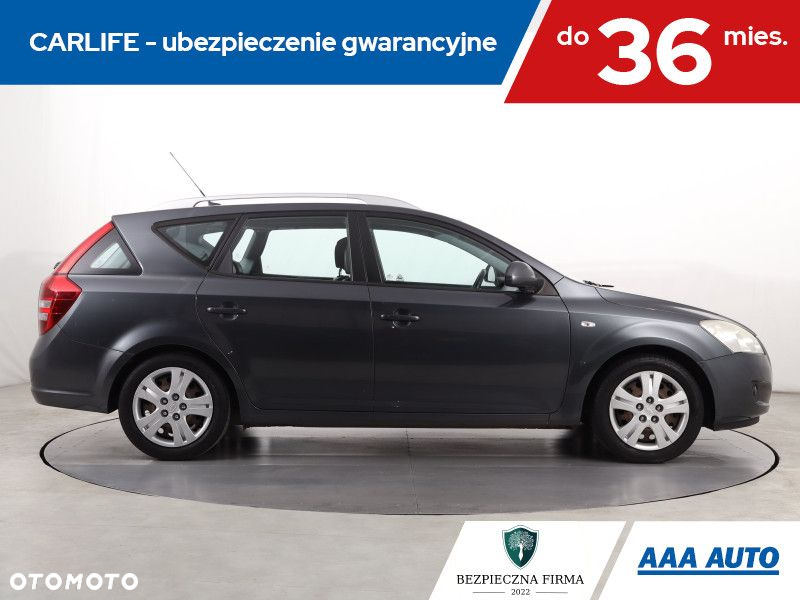 Kia Ceed - 7