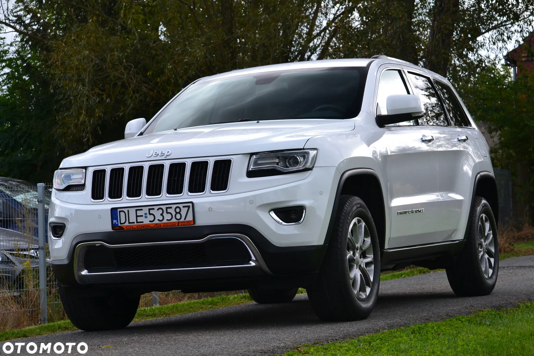 Jeep Grand Cherokee - 17