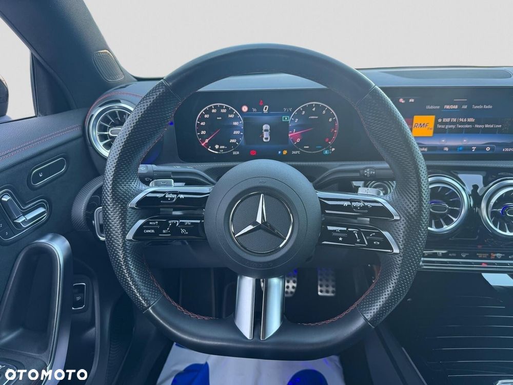Mercedes-Benz CLA - 18