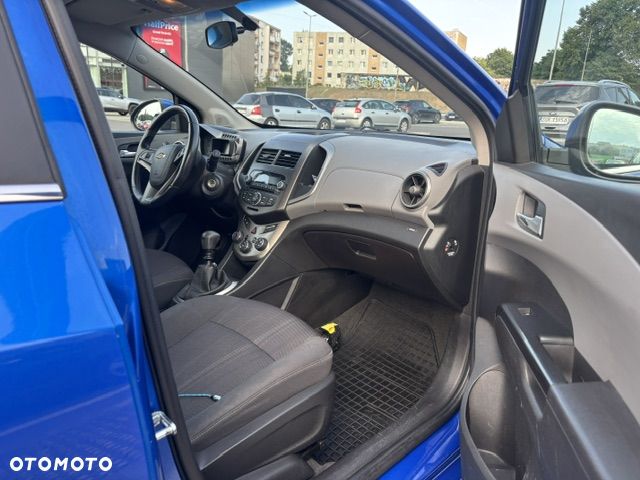 Chevrolet Aveo 1.6 LTZ - 13