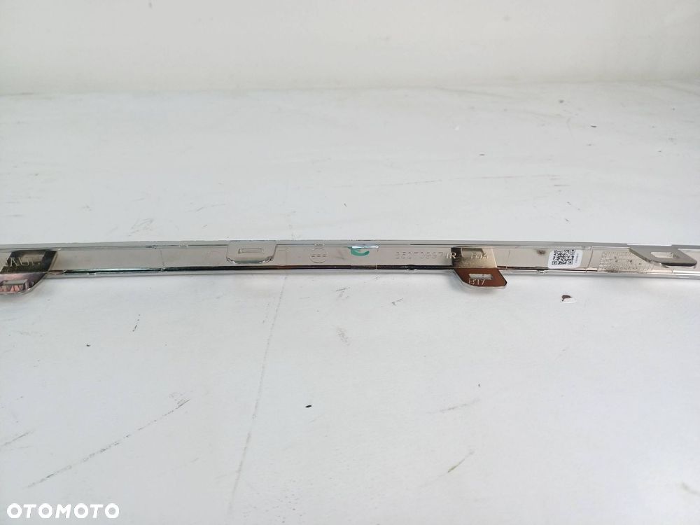 listwa chrom zderzaka tył nakładka tylnia clio v 850709974r - 9