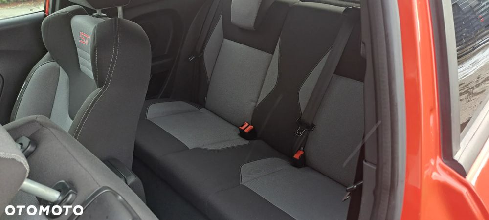 Ford Fiesta 1.6 EcoBoost ST - 21