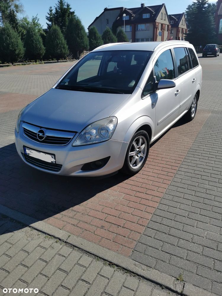 Opel Zafira - 1