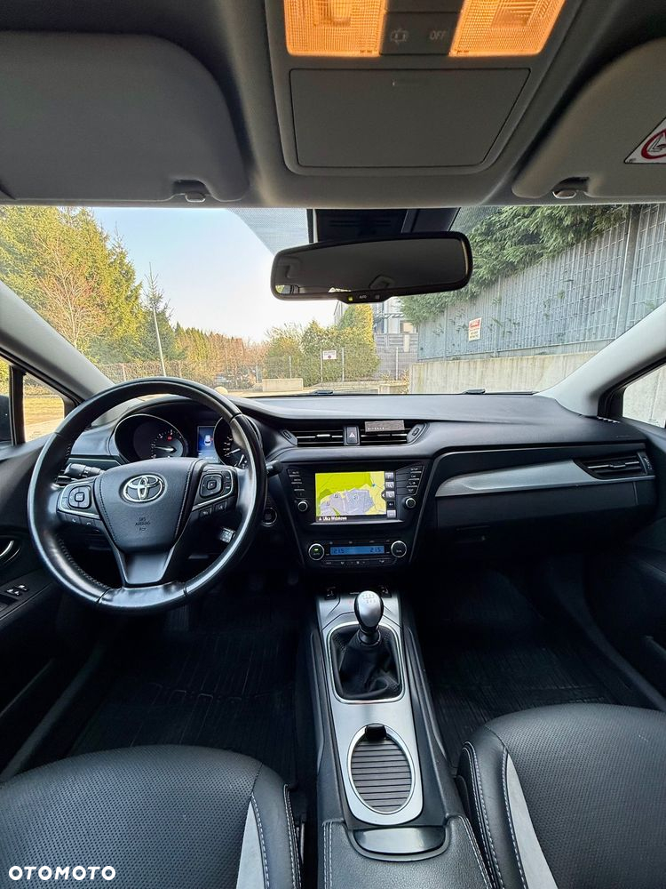 Toyota Avensis 2.0 D-4D Prestige - 15