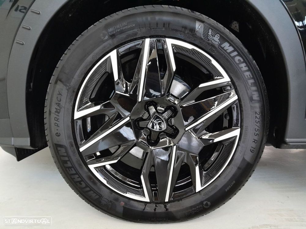 Peugeot 3008 1.2 Hybrid GT e-DCS6 - 26