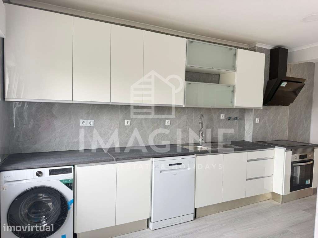 Apartamento T2 totalmente remodelado - São Sebastião - Grande imagem: 3/18