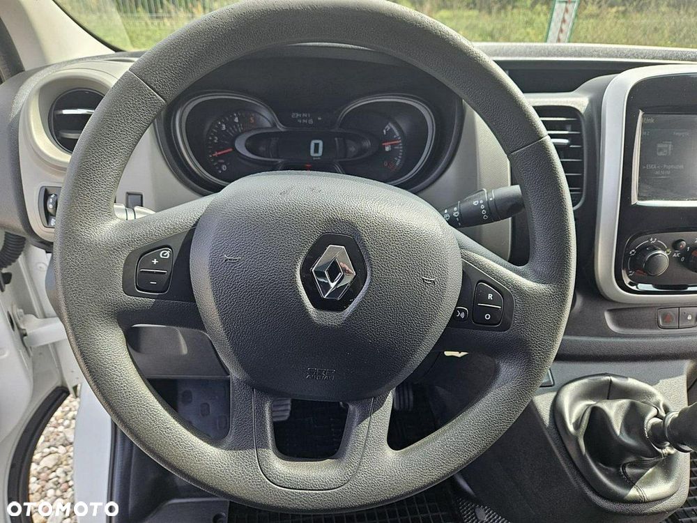 Renault Trafic - 10