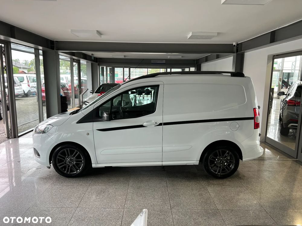 Ford Courier - 9