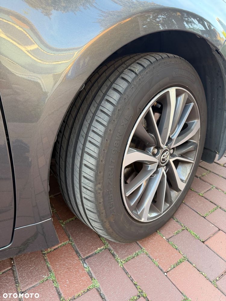 Toyota Avensis 2.0 Premium MS - 5