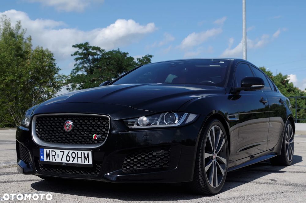 Jaguar XE S - 3