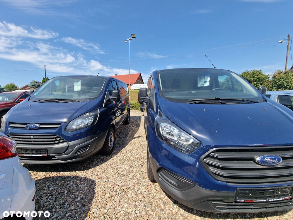 Ford TRANSIT CUSTOM - 13