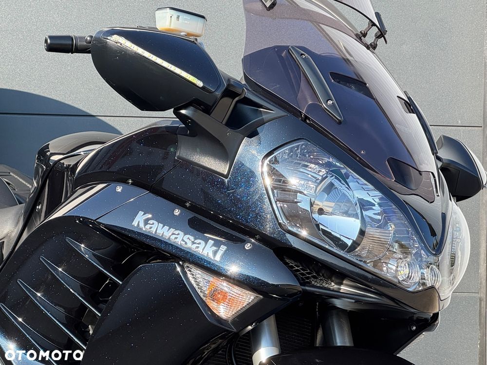 Kawasaki GTR - 5