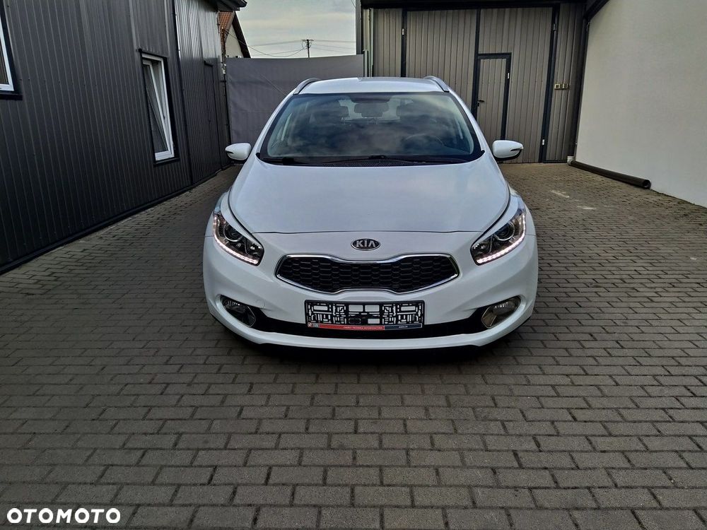 Kia Ceed 1.6 GDI DCT Platinum Edition - 10
