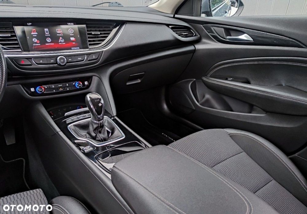 Opel Insignia - 19