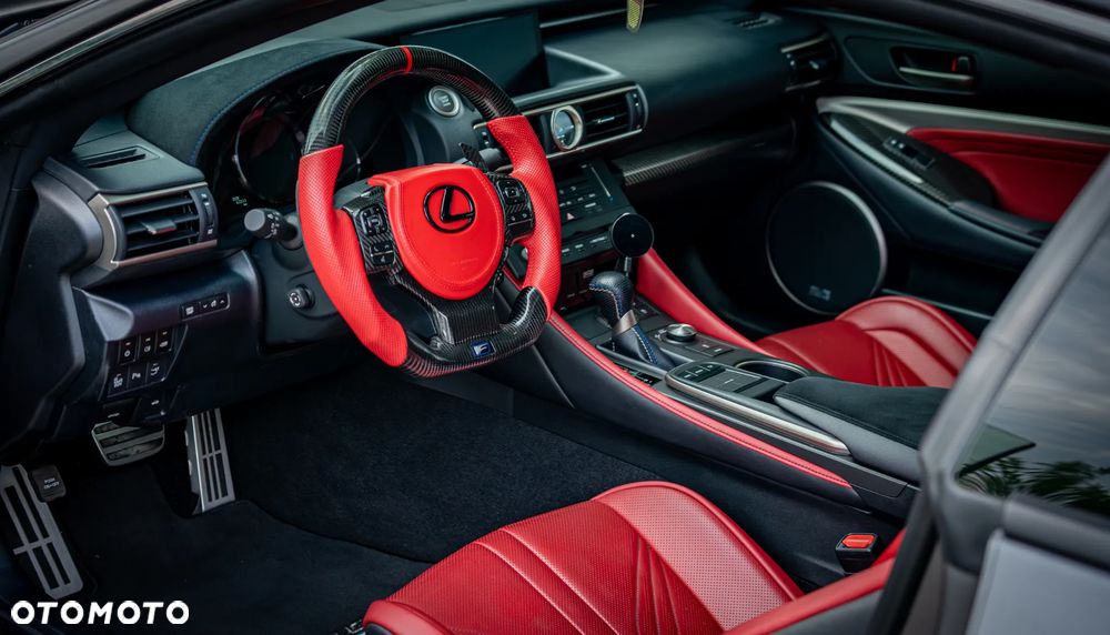 Lexus RC - 9