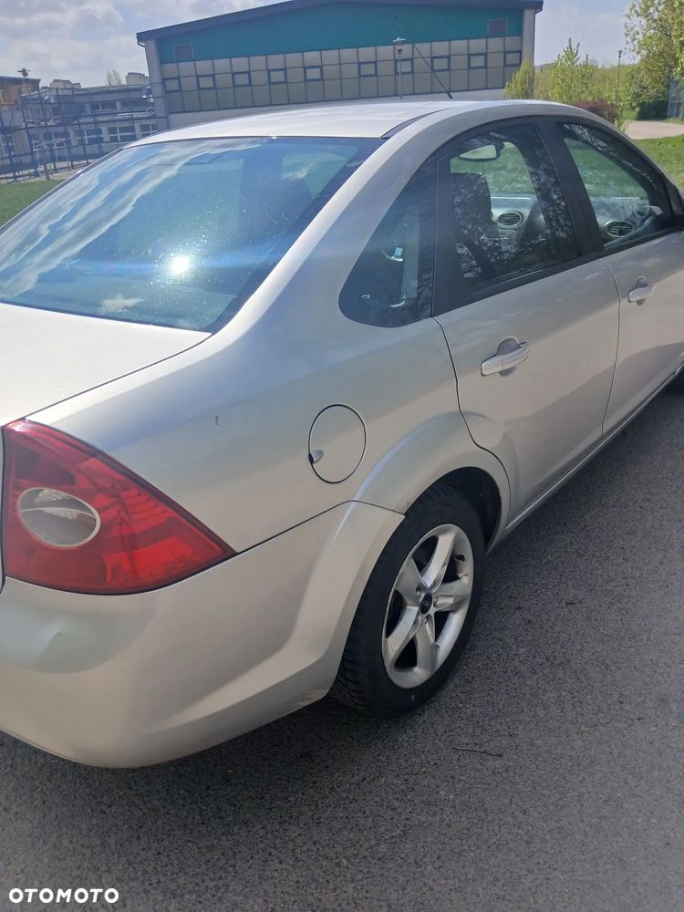 Ford Focus - 9