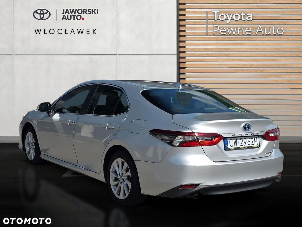 Toyota Camry 2.5 Hybrid Comfort CVT - 3