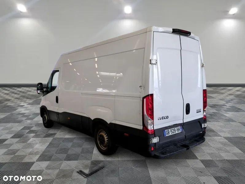 Iveco 35S16 - 5